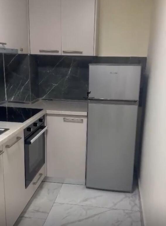 APARTAMENT ME QERA 1+1 ALI DEM 350 EURO