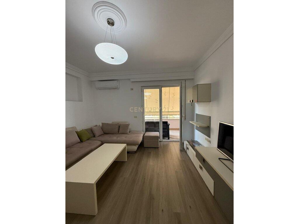 FOR RENT APARTMENT 1+1+GARAGE ! 650 € /Month