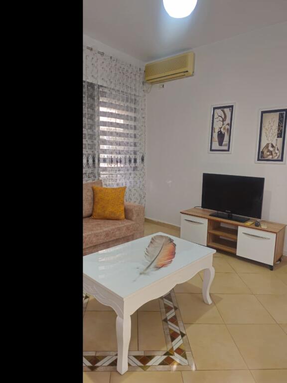 APARTMENT 1+1 FOR RENT DRY LAKE