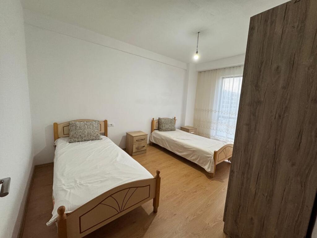 For rent 3+1+2 END OF THE STREET 5 Maji Tirana Riverside 45,000 lek