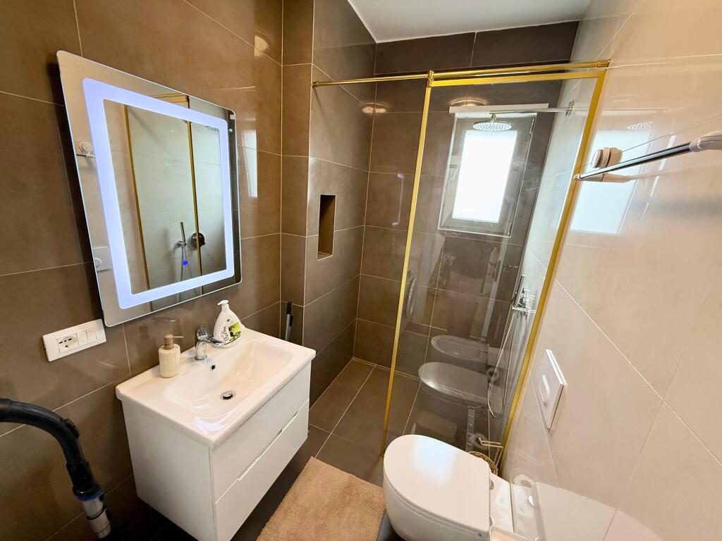SUPER APARTAMENT 1+1 PER QIRA