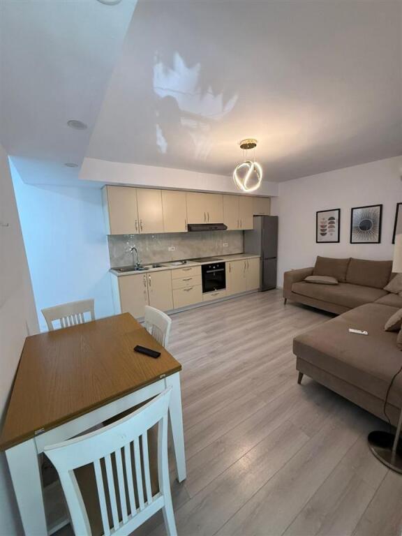 Appartamento 1+1 in affitto in via Irfan Tomini