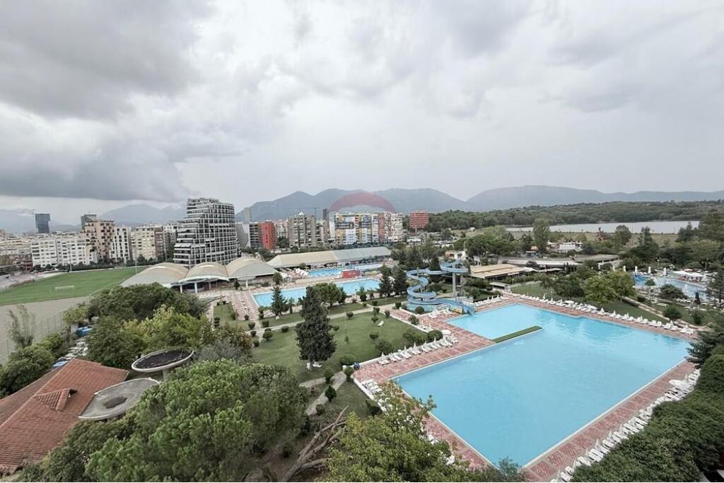 APARTMENT 2+1+2 FOR SALE NEAR LAKE VIEW!
