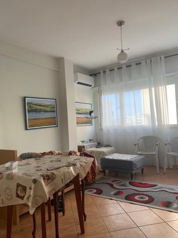 APPARTAMENTO IN AFFITTO 1+1 COMUNE DI PARIGI 500 EURO