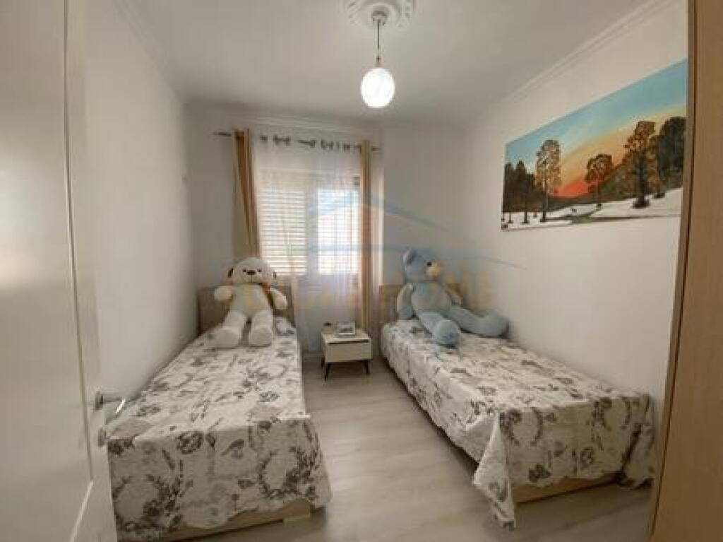 For sale, Apartment 2+1+2, Fresku, Tirana.