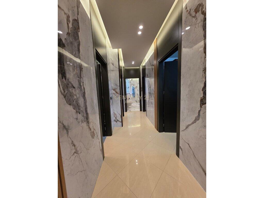 Apartment 3+1+2 For Sale in Botanical Zoological Garden, Tirana 470,000 €