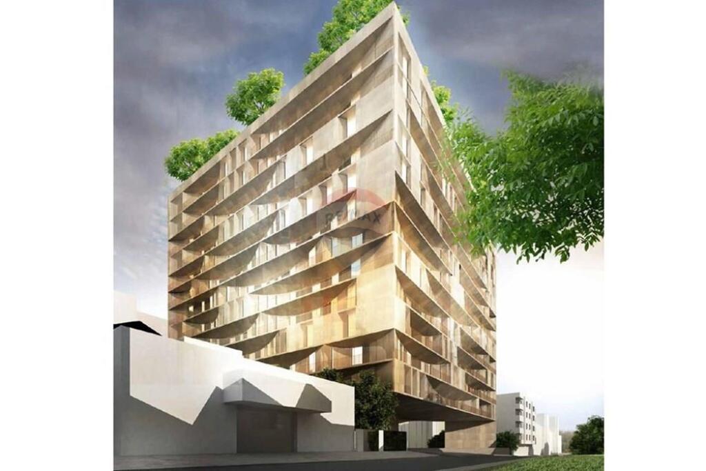 Unità commerciale Corner in vendita!