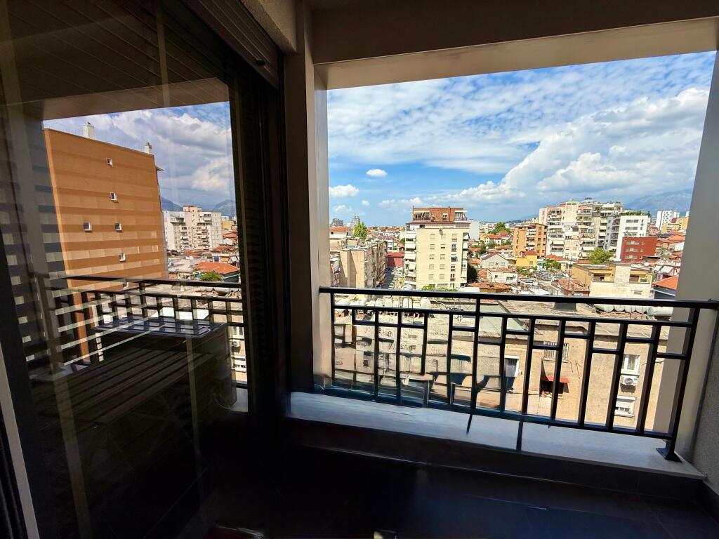 SUPER APARTAMENT 1+1 PER QIRA