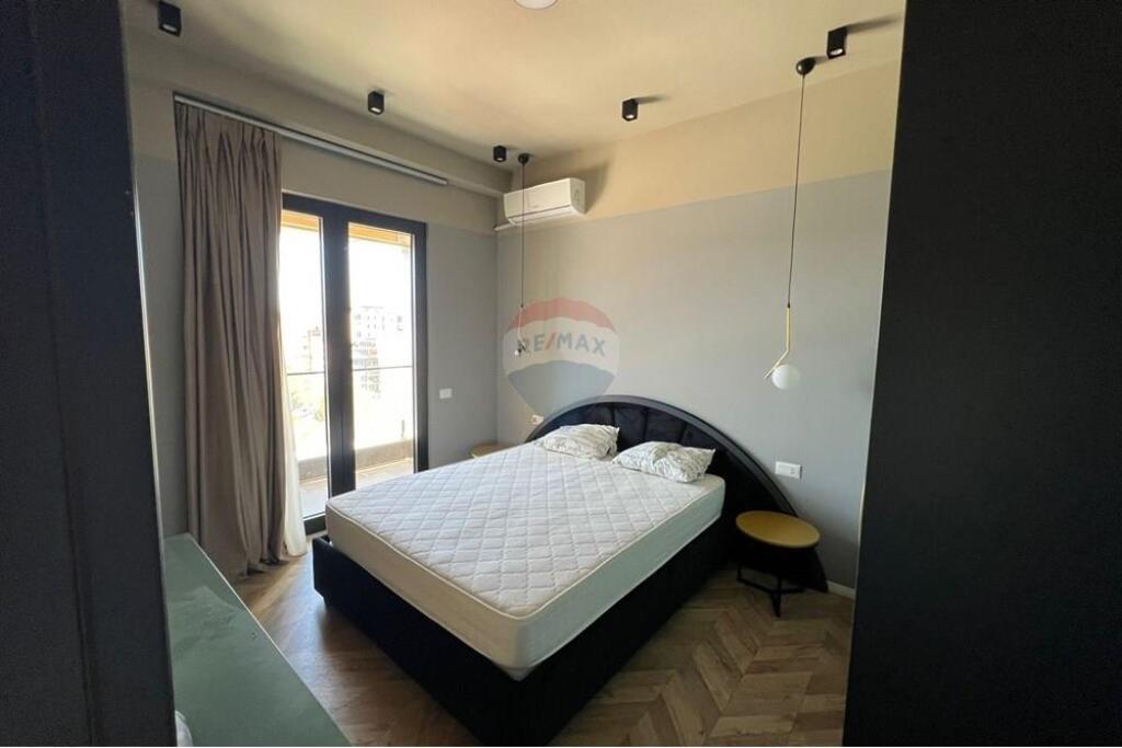 Apartment - For Rent - Square 21, Tirana