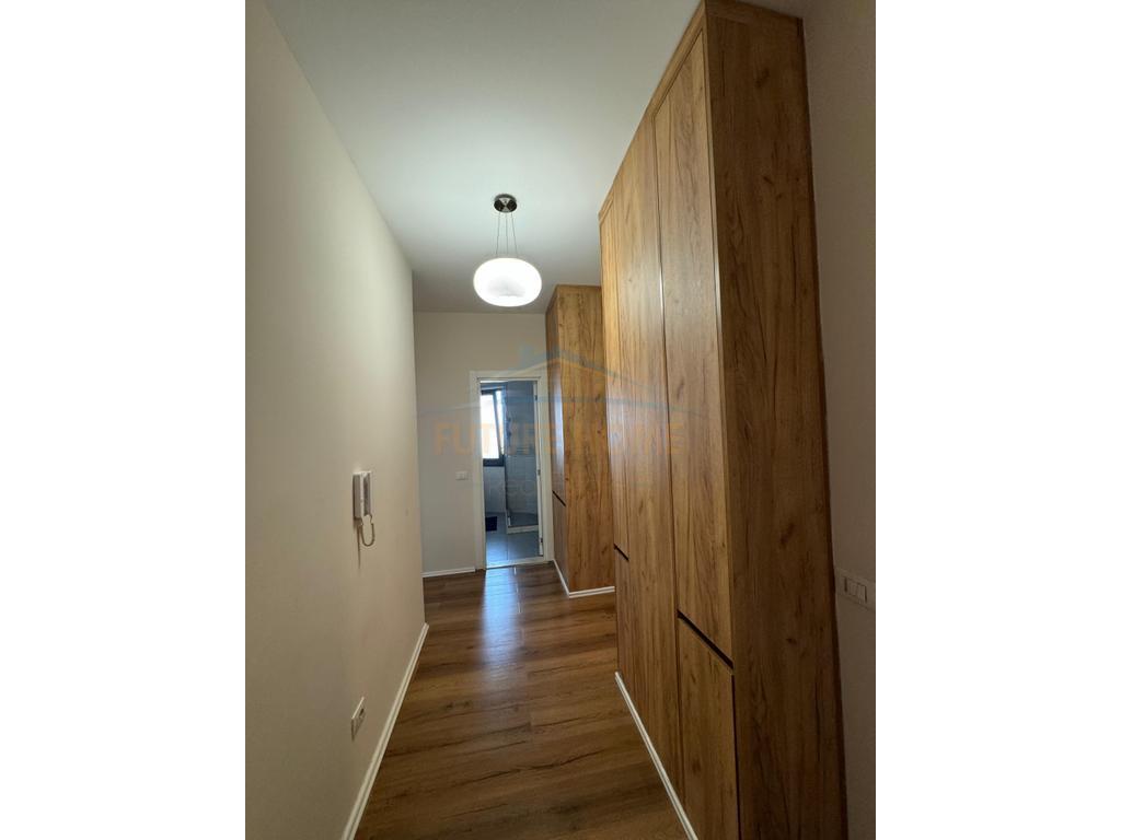 Tirane, apartment 2+1+Balcony for rent Floor 7, 120 m² 800 € (Pazari i Ri)