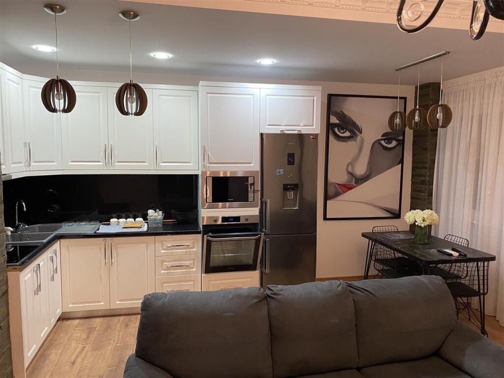APARTAMENT ME QERA 2+1 ASTIR 700 EURO