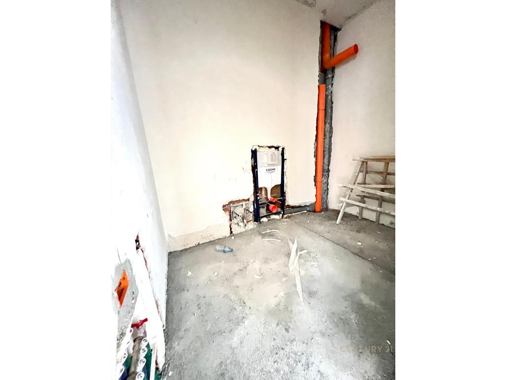Shitet Apartament 3+1+2 te Kika 3, Komuna e Parisit (pranë CONAD-it)
