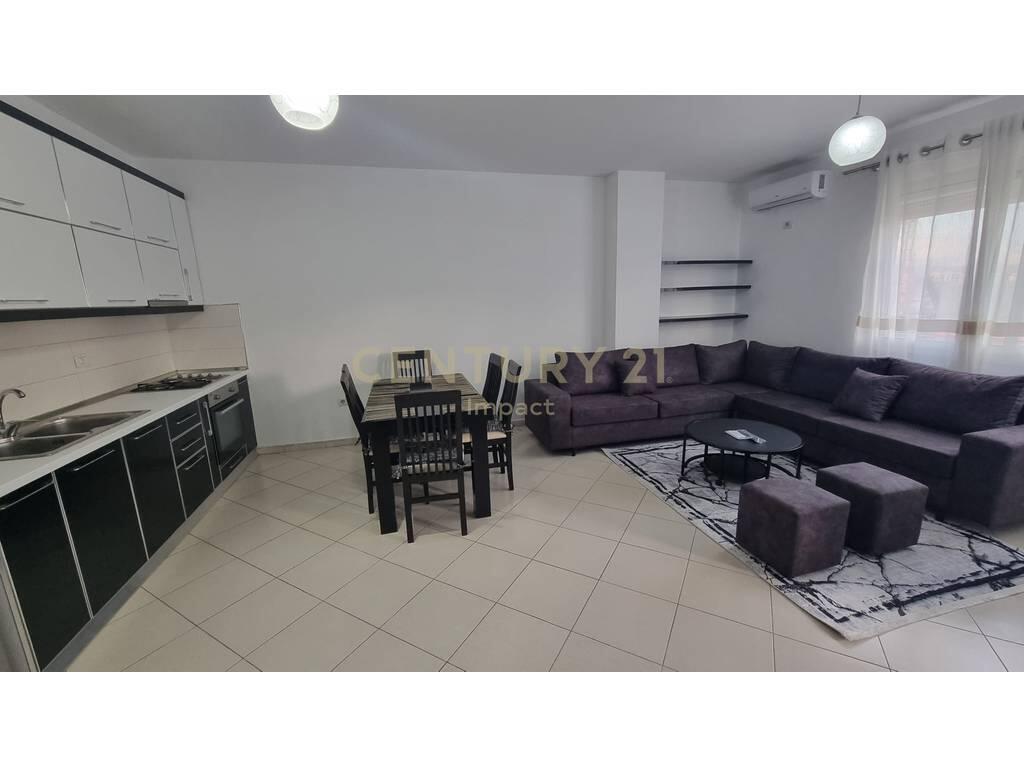 Apartament 1+1 Me Qira në Ish Parku, Tiranë - 550€ | 77 m²