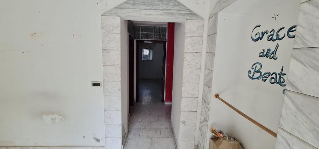 Negozio in vendita Via Durres
