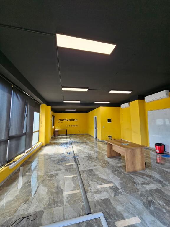 For Rent: Office * *📍( In Astir near O ZONE ) IDEAL FOR ANY TYPE OF BUSINESS.