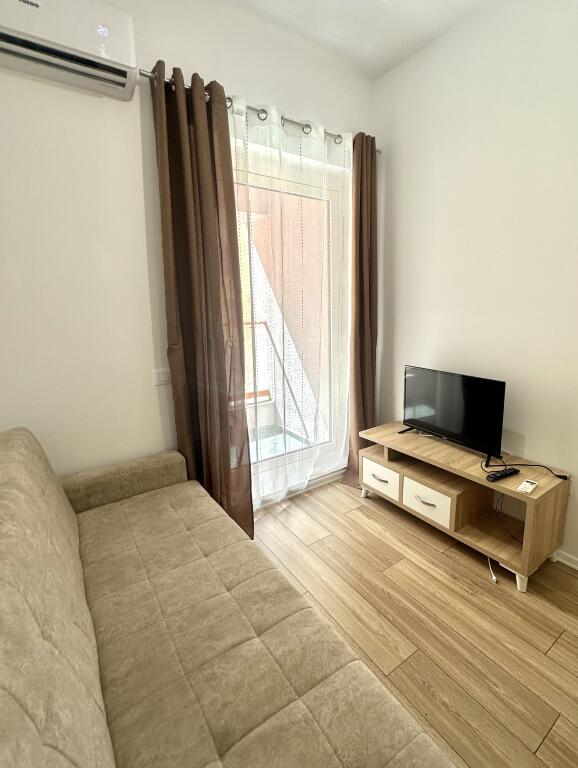 Affittasi 1+1+Balcone nel complesso Mangalem, Ali Dem