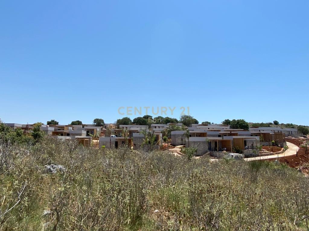 APARTMENT 2+1 WITH YARD IN SAN NICOLAS, PALASE, VLORE !