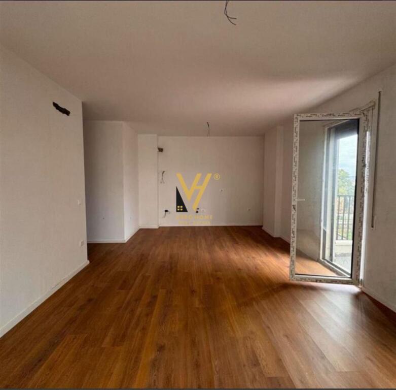 OFFICE 100 M2 FOR RENT IN LAPRAKE 600 EURO