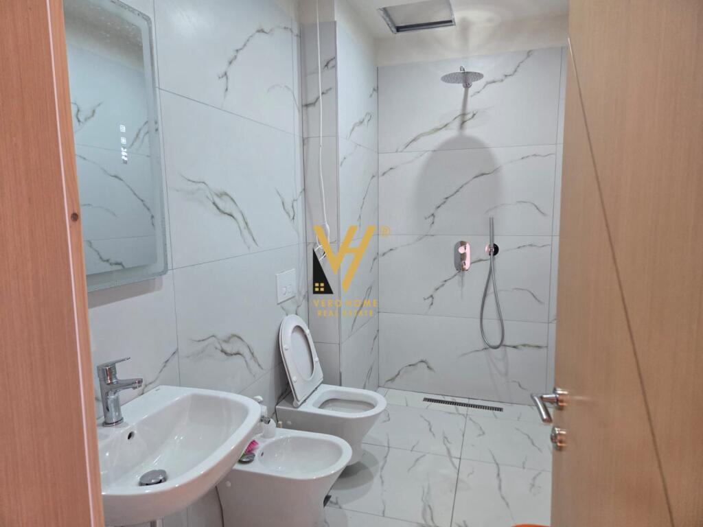 CASA 5+1+2 IN AFFITTO A ALLIAS 1.500 EURO