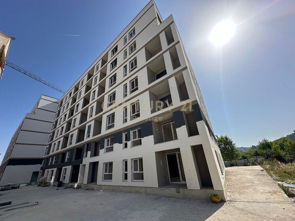 DUPLEX + PARKING SPACE FOR SALE LOCATED IN GOLEM!