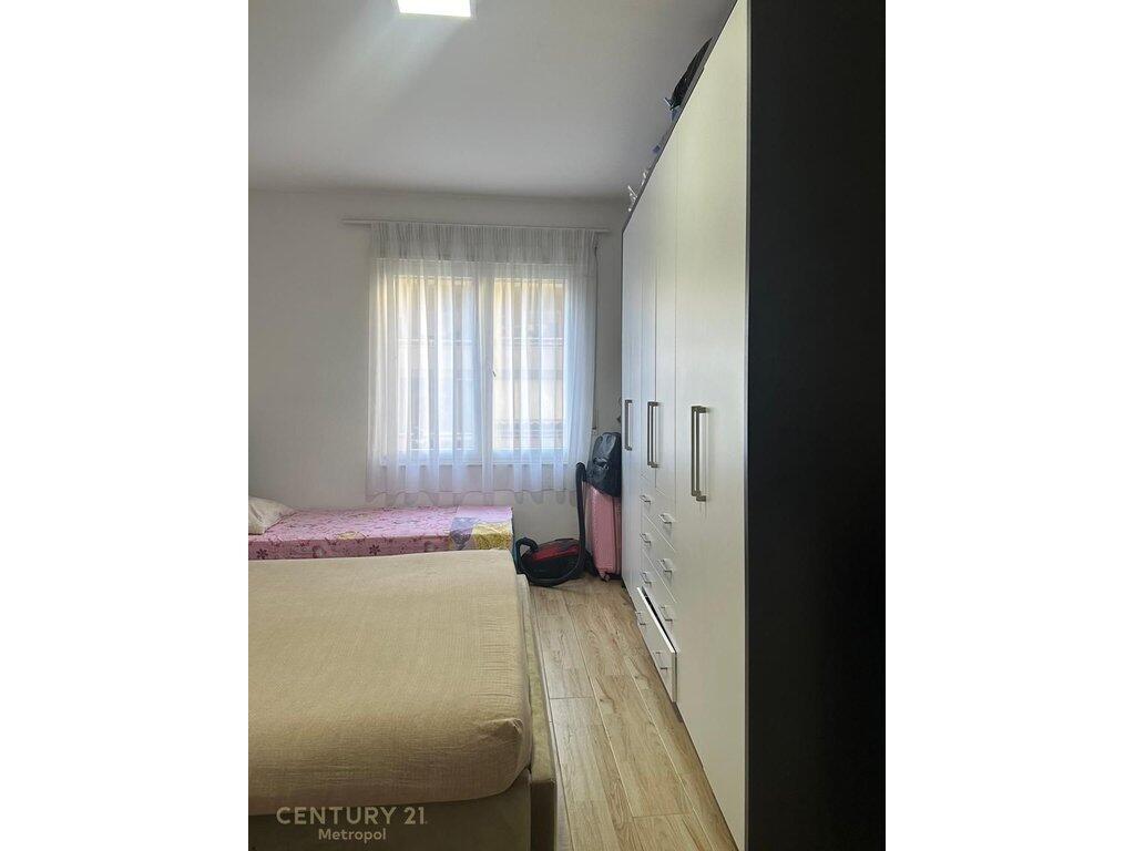Apartment 1+1 + parking space For Rent on 5 Maji Street!