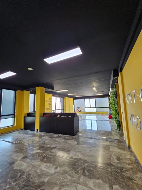 For Rent: Office * *📍( In Astir near O ZONE ) IDEAL FOR ANY TYPE OF BUSINESS.