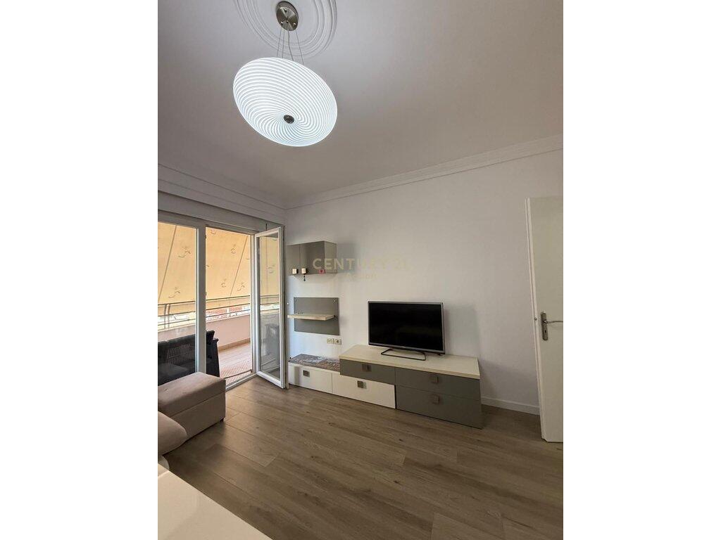 FOR RENT APARTMENT 1+1+GARAGE ! 650 € /Month