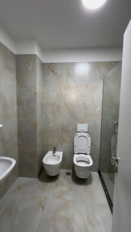 Apartament 2+1+2 me Qira - Xhamia e Selitës, Tiranë