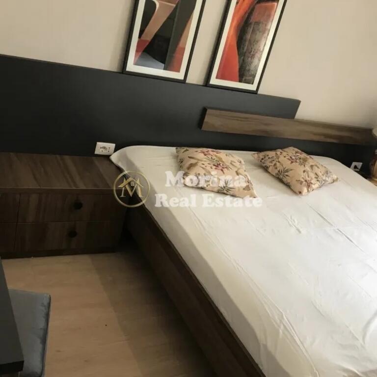 Qera, Apartament 3+1,  Sheshi Skenderbej, 1200 euro/muaj