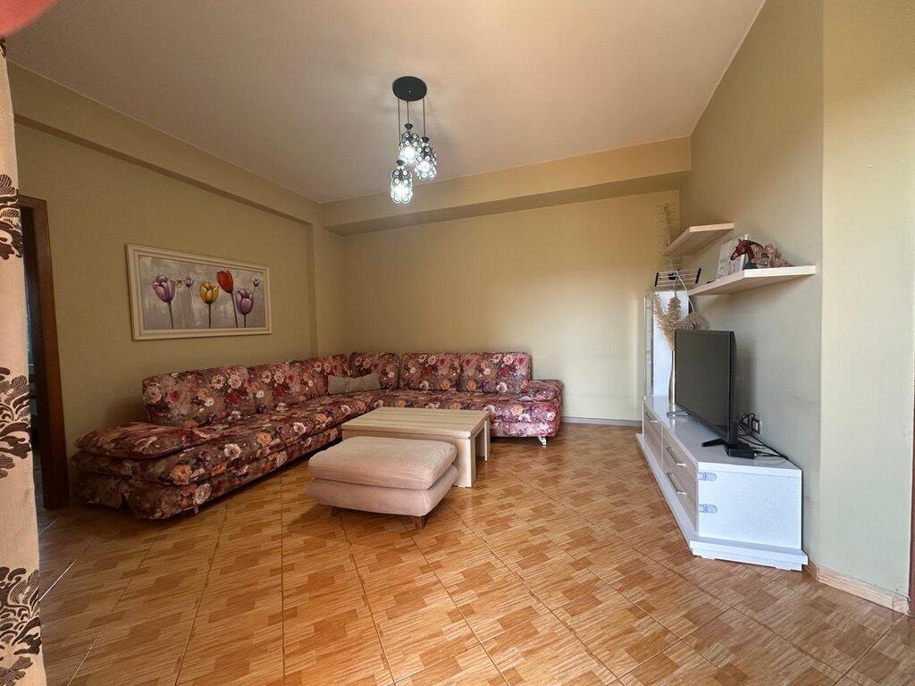 Apartment 1+1 (Villa Floor) for rent at Kodra e Priftit !