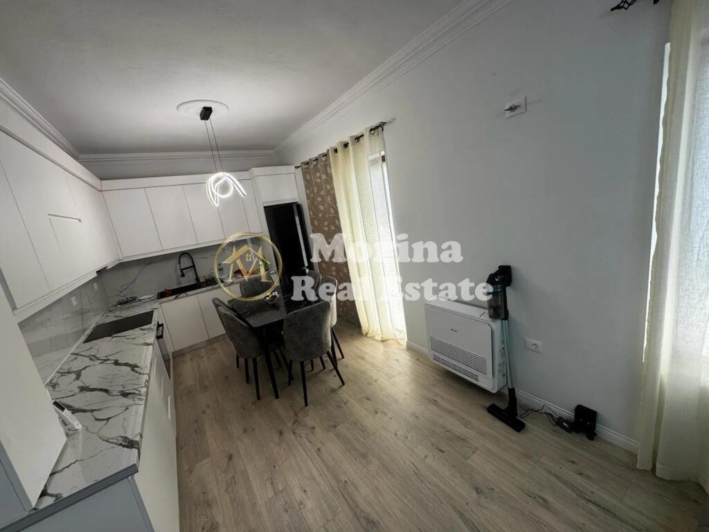 Qera, Hyrje Private 2+1, Sauk,  630 euro/muaj