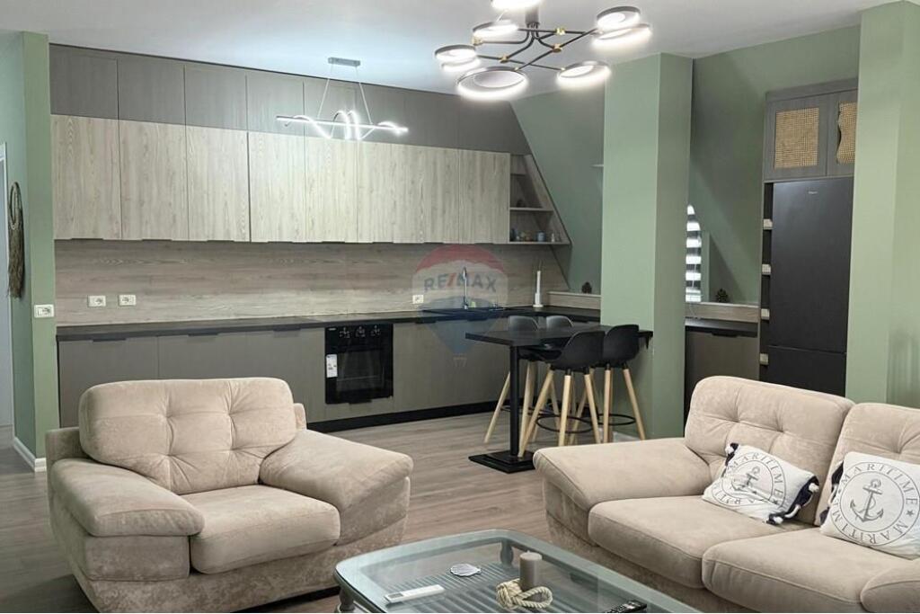 APARTMENT 2+1+2 FOR SALE NEAR LAKE VIEW!
