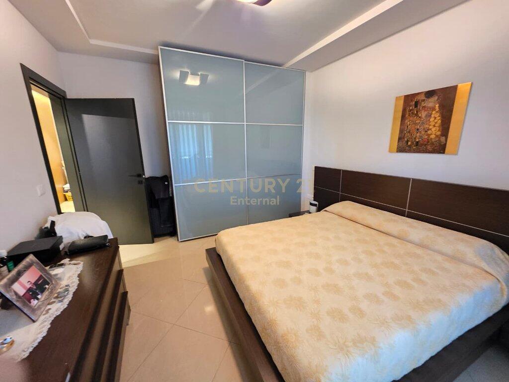 Apartment 3+1+2 For Sale in Botanical Zoological Garden, Tirana 470,000 €