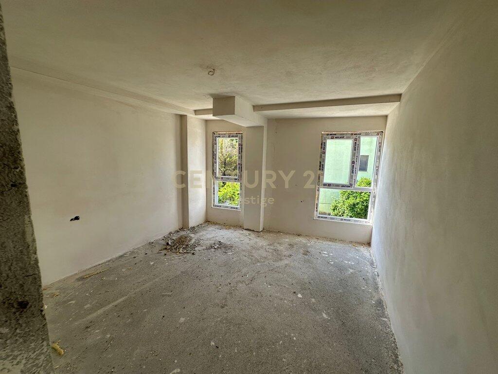 DUPLEX + PARKING SPACE FOR SALE LOCATED IN GOLEM!