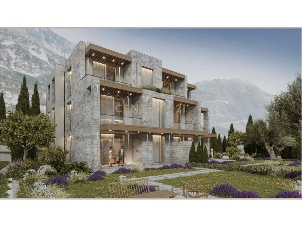 APARTMENT 2+1 WITH YARD IN SAN NICOLAS, PALASE, VLORE !