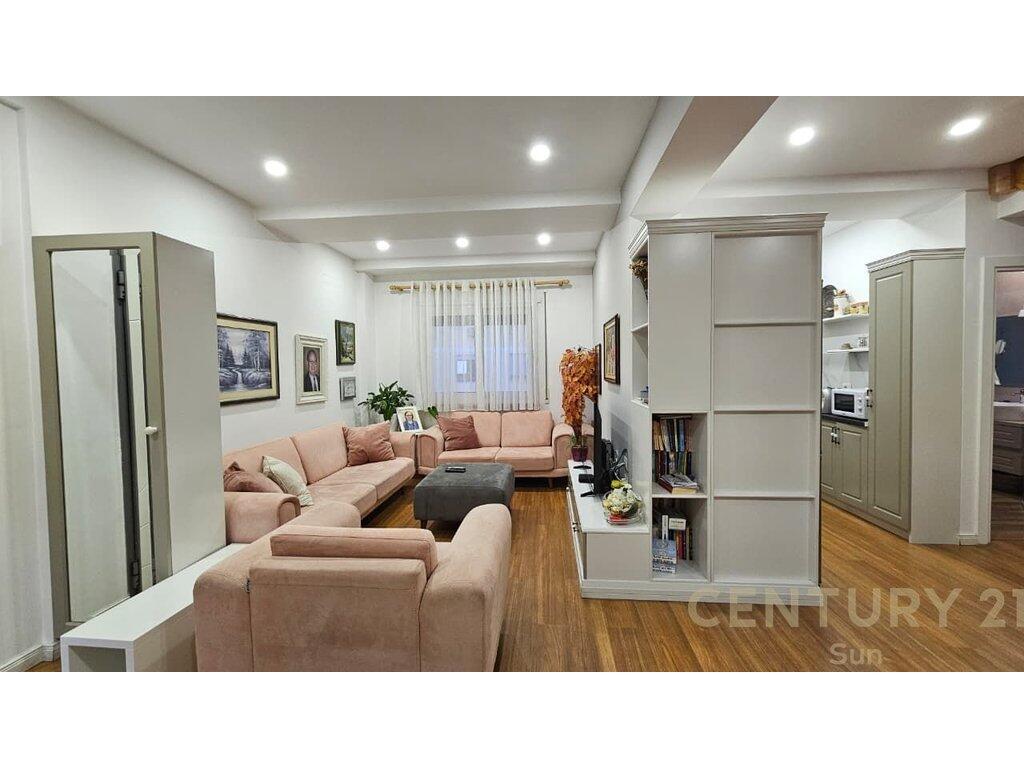 APARTAMENT 2+1+2 ME QIRA NE LIQENIN E THATE 900 € /Muaj