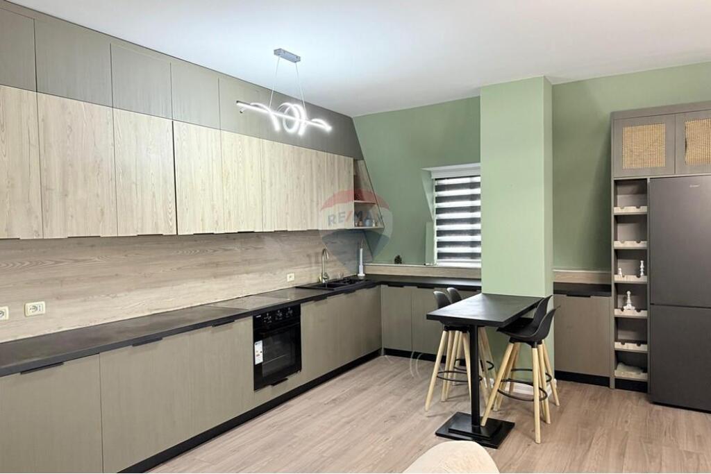 APARTMENT 2+1+2 FOR SALE NEAR LAKE VIEW!