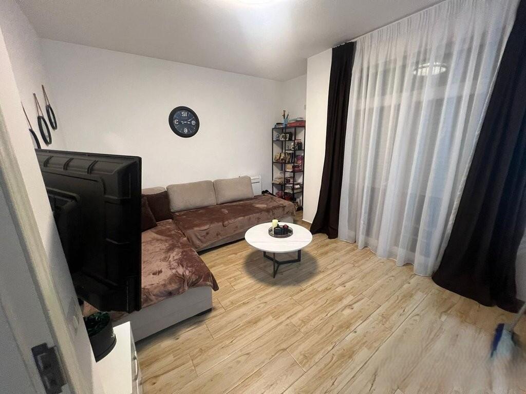 Apartament 1+1 + post parkimi Me Qira në Rruga 5 Maji! 550 € /Muaj