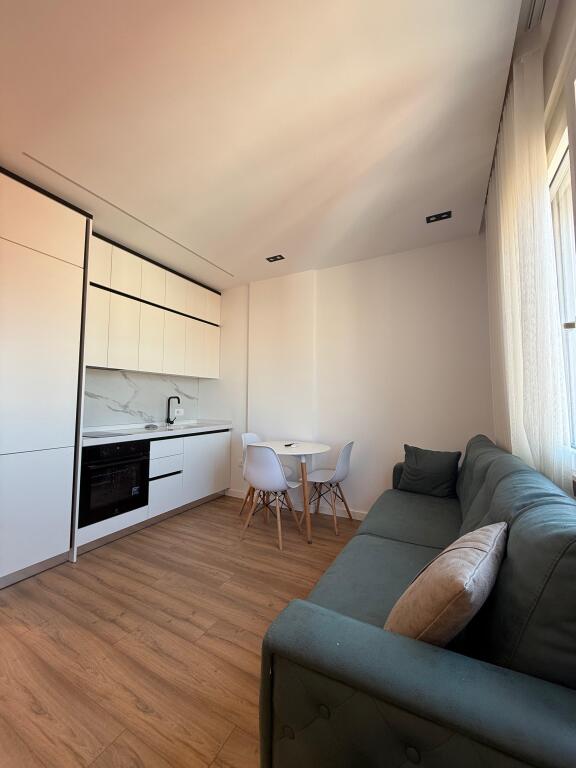 Affittasi Appartamento 1+1+1 Balcone