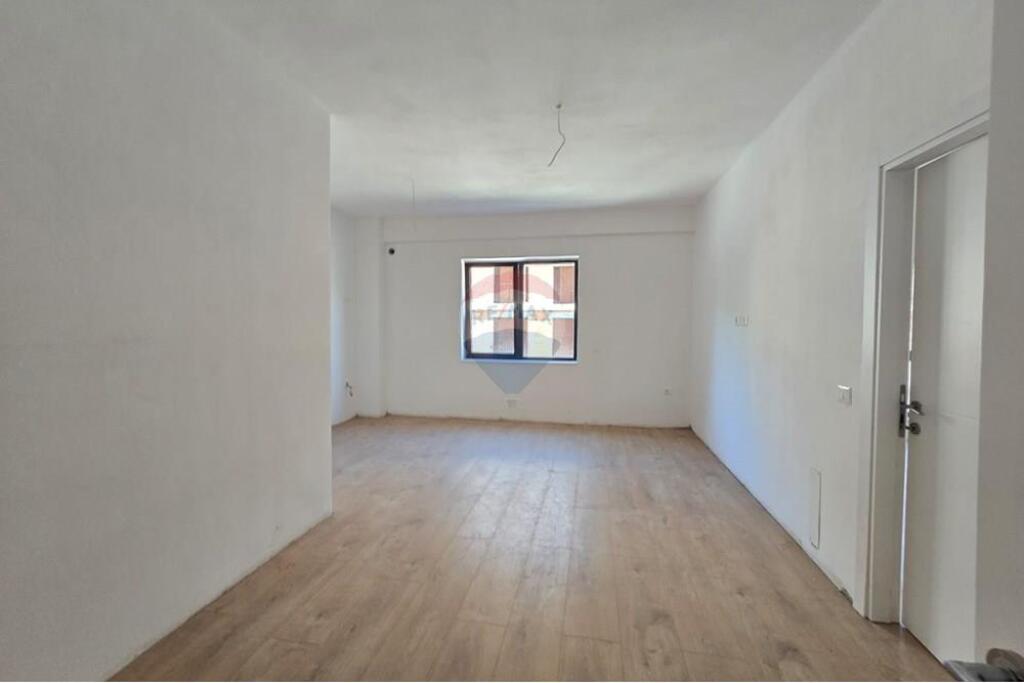 Apartament - Për Shitje - Liqeni I Thatë, Tiranë