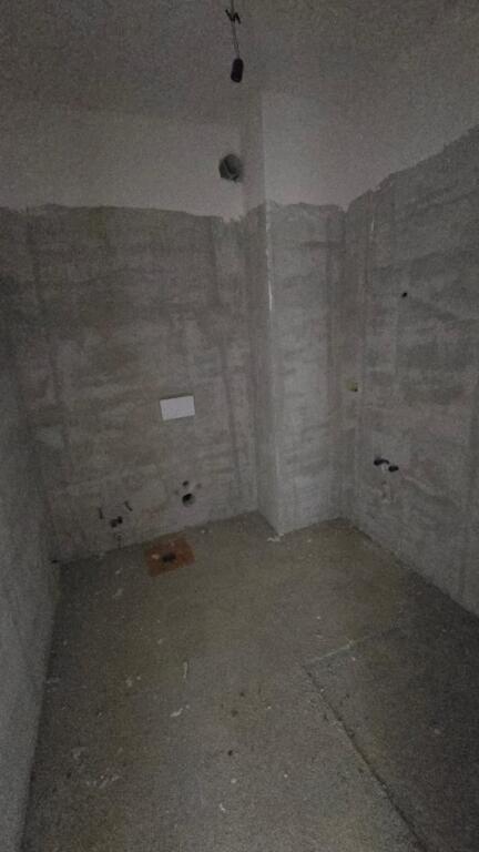 Bulevardi Ri Shitet Apartament 2+1+2 Plus Post Parkimi