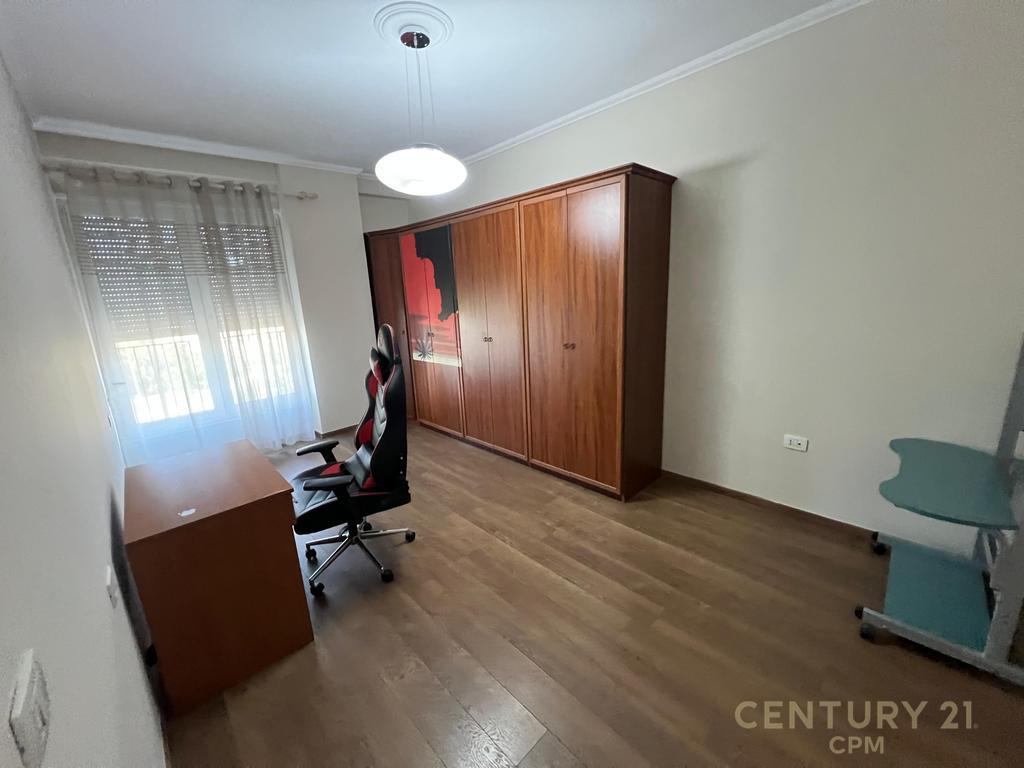 APARTAMENT PER QIRA TEK KOMUNA E PARISIT!