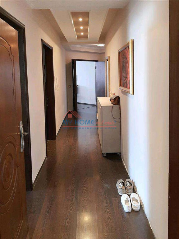 Apartament 2+1 me qera tek Komuna Parisit