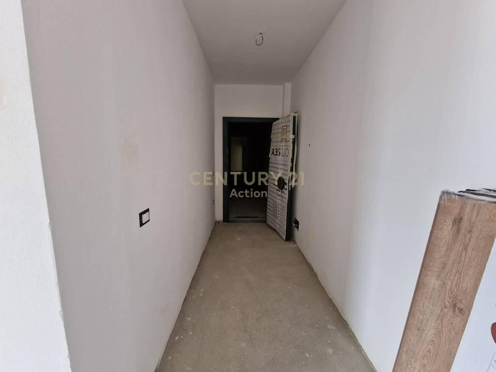 NUOVO BOULEVARD, IN VENDITA APPARTAMENTO 3+1+2 NEL COMPLESSO NDREGJONI! 204.000 €
