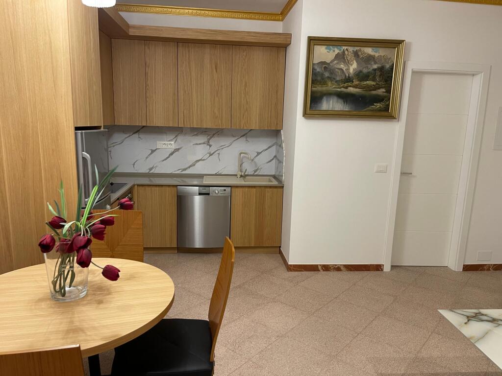 🌊 Apartment 1+1 for Rent – Kavaja Rock (near Adriatik 2)