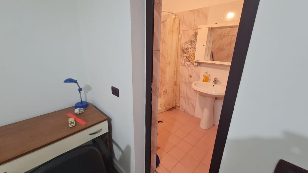 In Affitto Appartamento 2+1+2 Bagni + 1 Balcone