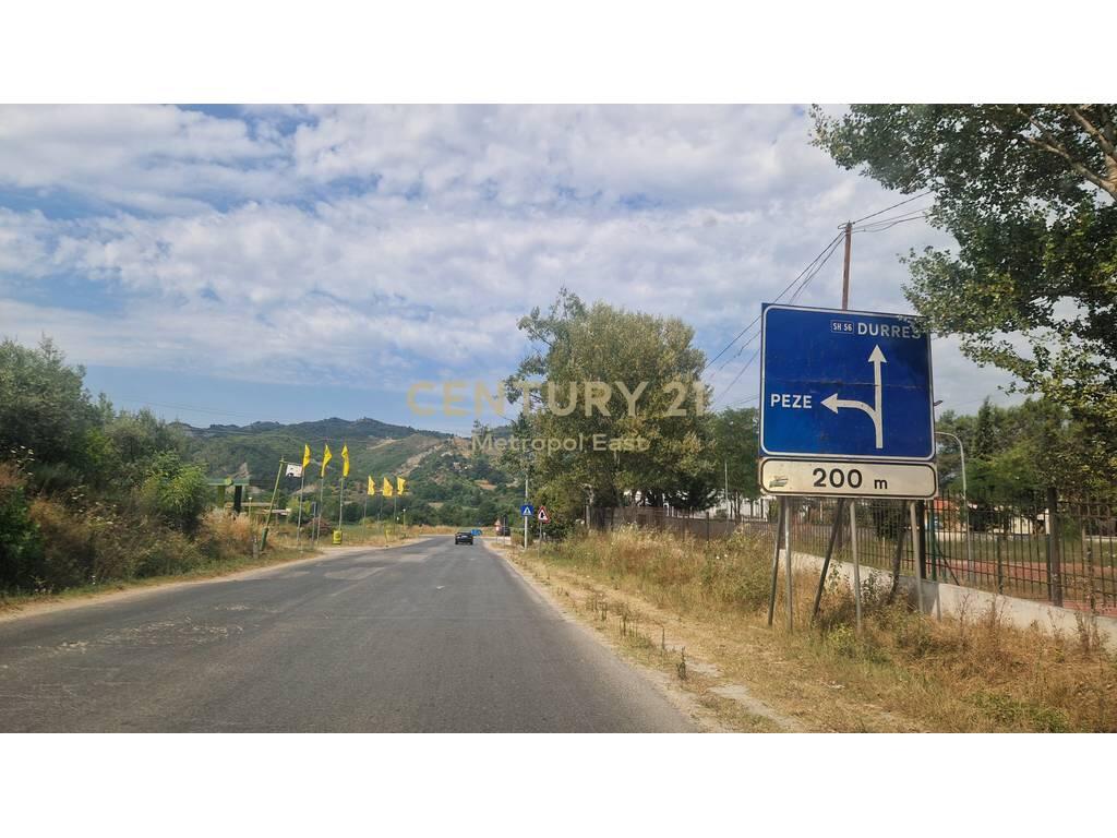 165,000 € -SHTEPI 3 KATESHE PER SHITJE - PEZE ( TE LAPIDARI )