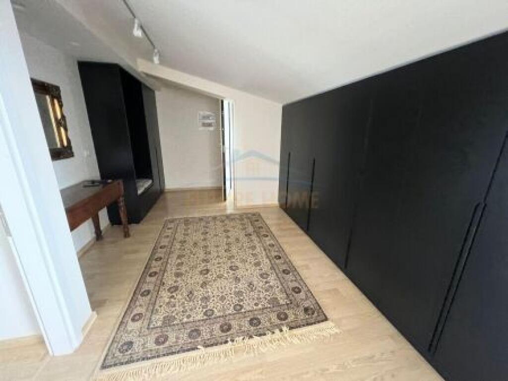 In vendita, appartamento 2+1+2, a Long Hill Residence, Tirana