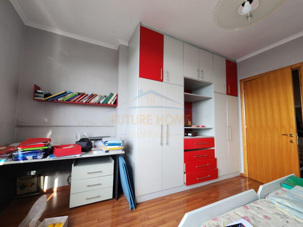 Rent, Apartment 2+1+2+ Parking Space, Zogu i Zi, Tirana