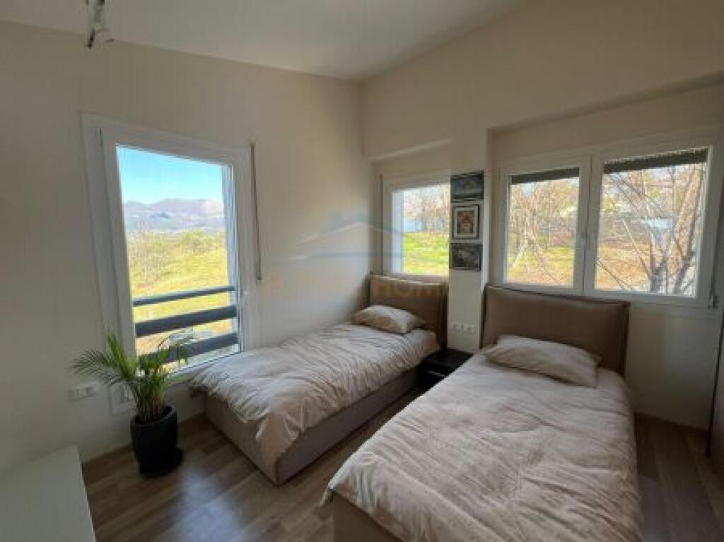 In vendita, appartamento 2+1+2, a Long Hill Residence, Tirana